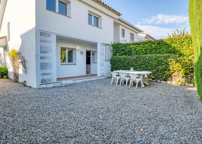 Casa Acollidora: Beachside Comfort For 8 Near Center Villa Platja d'Aro