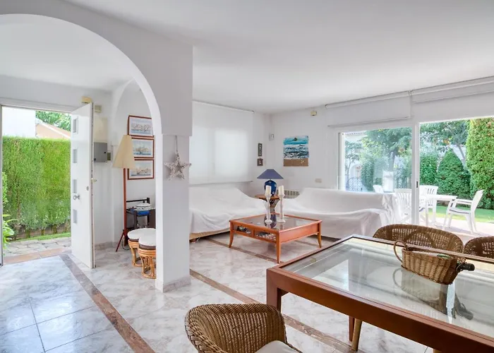 Casa Acollidora: Beachside Comfort For 8 Near Center * Platja d'Aro