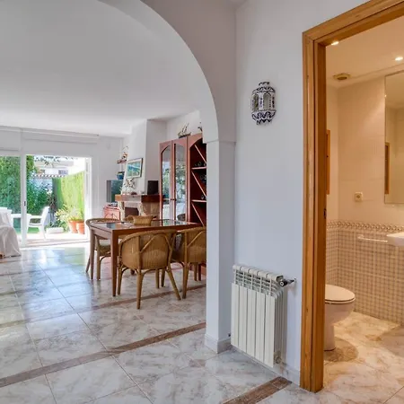 וילה Placa De La Sardana Casa Acollidora Per 8 Persones A 5 Minuts De La Platja Gran I Del Centre De