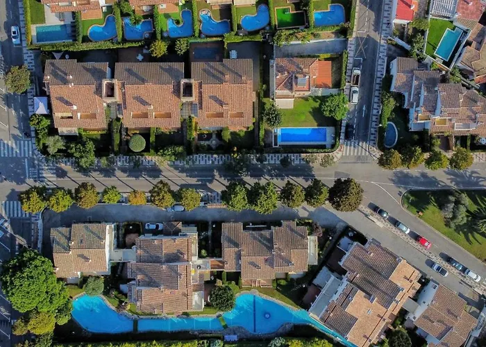 Placa De La Sardana Casa Acollidora Per 8 Persones A 5 Minuts De La Platja Gran I Del Centre De * Platja d'Aro